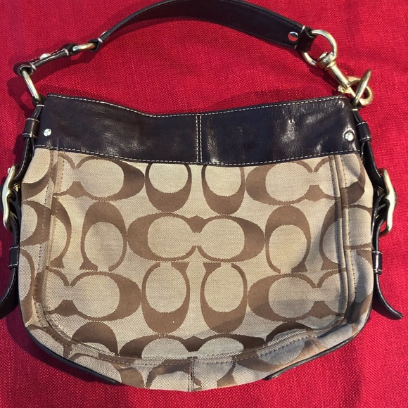 SOLD!!! Coach Signature Zoe Shoulder Bag - Picture 6 of 8